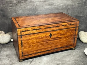 Antike Mahagoni Schatulle Schmuck Kunst Schreibwaren Truhe mit roter Lederausstattung - Bild 1 von 7