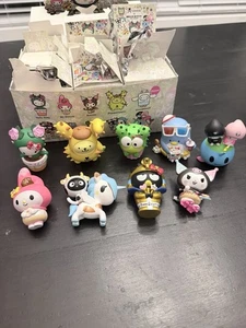 Tokidoki Hello Kitty Serie 2 Hello Kitty Pompurin Esmoquin Sam Melody Lote de 9 - Imagen 1 de 3