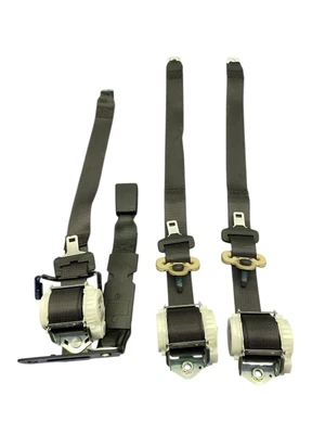 2019 - 2024 RAM 2500 后部右左和中心座椅皮带拖拉机套装 (3) | 黑色 — 第 1/4 张图片