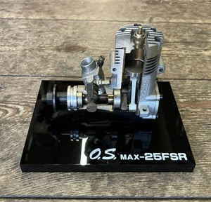 O.S. MAX-25FSR 4.07cc 2-Takt Glühmotor Schnittmodell für dekorative Verwendung Kostenloser Versand - Bild 1 von 5