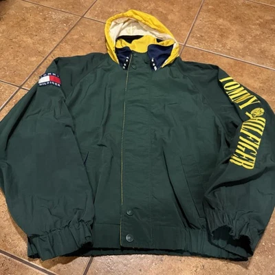 Chaqueta Tommy Hilfiger De Colección Años 90 Para Hombres XL Verde Logo Bordado Equipo de Vela Con Capucha Foto 1 de 4