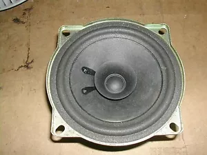 Altavoz trasero Rover 25 200 MG ZR 1995 XQM000840 - Imagen 1 de 2