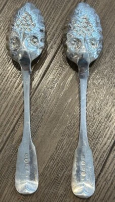 Cuchara para servir PLATA ESTERLINA INGLESA REID & SONS bayas NEWCASTLE 1800 Foto 1 de 4
