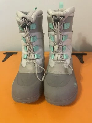 Boys Size 7 North Face Rain Winter Boots - Image 1 of 4