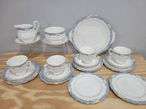 Royal Albert Orient Bone China 19Pcs Tea Service - Picture 1 of 8