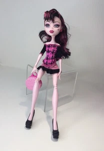 Monster High Scaris City Of Frights Draculaura 2008 - Bild 1 von 3