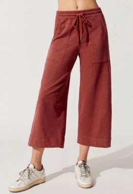 Pantalones deportivos recortados de pierna ancha Sundry granate talla pequeña Foto 1 de 4