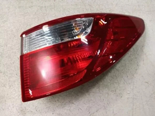 Conjunto de luz trasera derecha pasajero Hyundai Santa Fe 2013-2016 LWB OEM Foto 1 de 1
