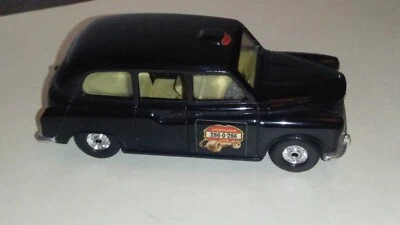 Corgi  austin  london taxi scala 1/32 - Immagine 1 di 4