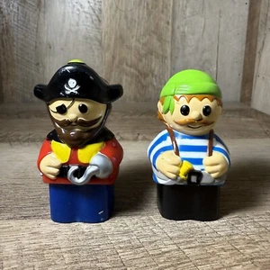 ⭐️ Mega Bloks Pirate Ship Rare Figures Crew Pirate Captain Hook - Picture 1 of 4