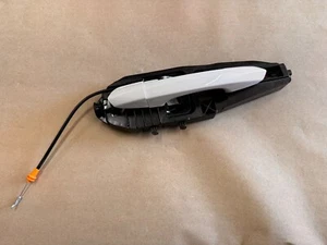 2015-2023 Ford Mustang RH Passenger Side Door Handle White - Picture 1 of 8