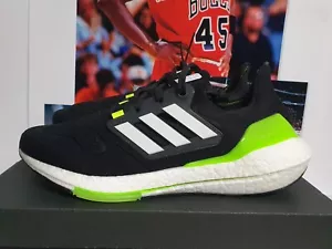 Adidas Ultra Boost 22 Core Nero Verde Solare Uomo UK 10,5 EUR 45 1/3 (GX6640) - Foto 1 di 8