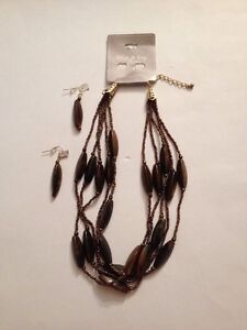 New With Tag Brown plastic 5 strand Necklace & Earring Set  (503)