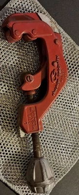 Chicago Specialty Mfg 3719 Tubing Pipe Cutter 3/8 in to 1 5/8 in Vintage USA - Image 1 of 4