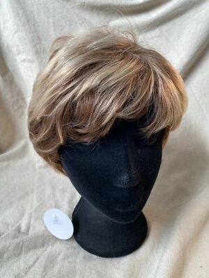 PELUCA DE DOS TONOS DE CALIDAD NORIKO ESTILO CAPAS CORTAS PIEZA DE CABELLO - NUEVA CON ETIQUETAS Foto 1 de 4