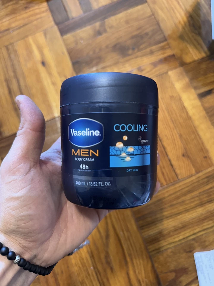 ORIGINAL VASELINE® Men’s Cooling Body Cream For Dry Skin - 400ML - Image 1 of 1