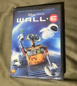 Titel: WALL-E DVD (2008) - Disney Pixar Klassiker - Umweltfreundliches Sci-Fi Abenteuer - Bild 1 von 3