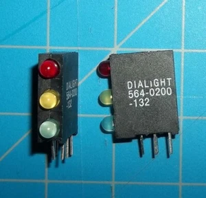 5X Dialight 564-0200-132 Right Angle 3-LED Indicator Red/Yellow/Green - Picture 1 of 4