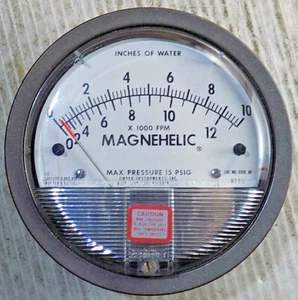 Nuevo Dwyer Magnehelic Gato No 2010 AV 0-10 pulgadas de agua 15 psi presión máxima - Imagen 1 de 7