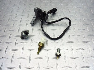 2008 07-09 KAWASAKI KLE650A KLE650 VERSYS SPEED BRACKET OIL TEMP NEUTRAL SENSORS - Picture 1 of 10