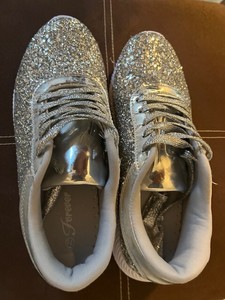 womens silver glitter tennis shoes