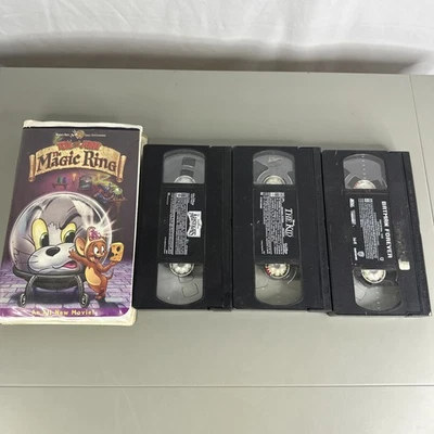 Lot of 4 Random VHS Movie, Tom And Jerry, Aristocats, The Kid, Batman Forever - Image 1 of 4