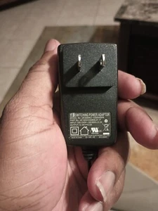 UE SWITCHING POWER ADAPTER  - Picture 1 of 4