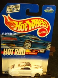2000 HOT WHEELS #7 -1 TAIL DRAGGER WHITE GOLD LACE HUB 00 ROUND TOP CARD💰😍💎 - Picture 1 of 1