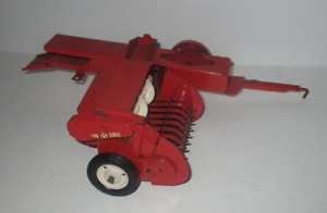 Vintage TRU SCALE 1:16 Scale RED FORAGE HARVESTER CHOPPER Farm Toy