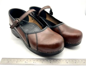 Zuecos DANSKO Cuero Marcelle Marrón Cabrio Mary Jane Hebilla Para Mujer 41 EE. UU. 10 - Imagen 1 de 14