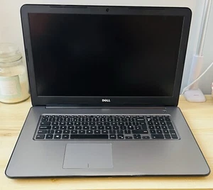 Dell Inspiron 17 5767 Laptop, i7 7500U, Full HD,SSD256gb, 8GB,4GB AMDM445, Win11 - Picture 1 of 11