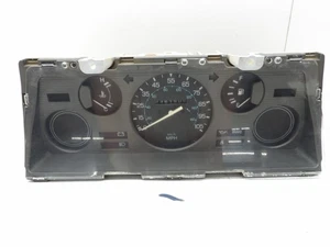 ✅ 1983-1986 Nissan Pickup Datsun Instrument Speedometer Gauge Cluster OEM - Picture 1 of 9
