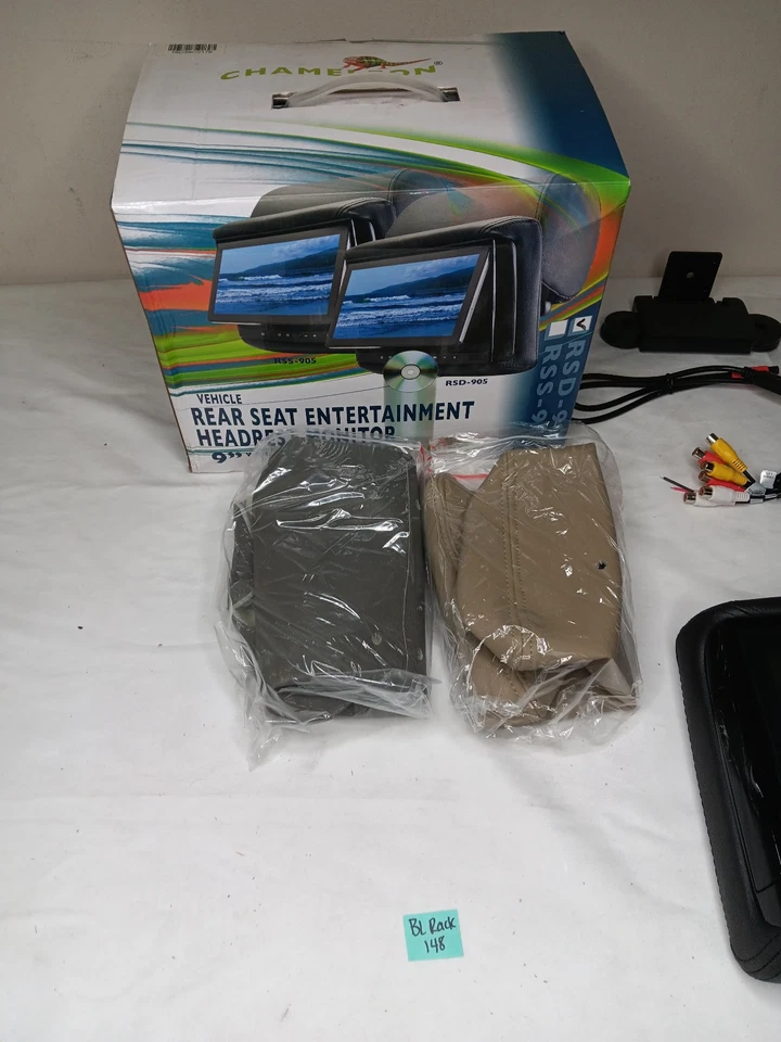 *Read Description* Chamaleon RSD-905M Rear seat Entertainment Headrest DVD 9'' - Image 1 of 4