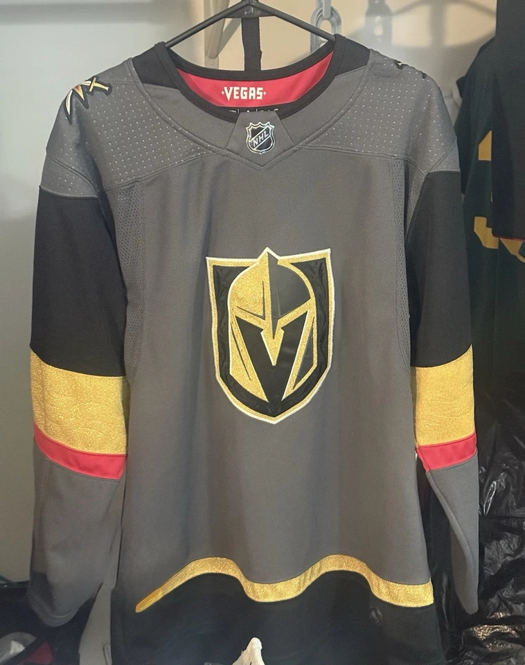 Authentic NHL ADIZERO Inaugural SeasonHome Jersey Las Vegas Golden Knights sz 46 - Image 1 of 4
