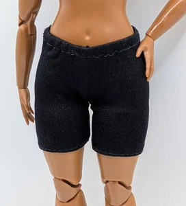 BARBIE EXTRA Basic SCHWARZ Workout Bike SHORTS passt MADE TO MOVE Puppe CURVY TALL - Bild 1 von 12