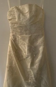 Wunderschöne Brautkleid mit kleiner Schleppe zu verkaufen, Größe Gr. S) - Bild 1 von 13