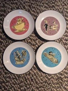 Disney Retro 4 Plate Set - Picture 1 of 3