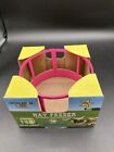 1/16 Little Buster Toys Pink Metal Round Bale Hay Feeder 500214
