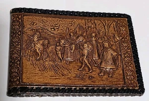 Vintage Leather Bi-Fold Wallet Embossed Tooled Don Quixote Crest Floral Brown - Picture 1 of 9