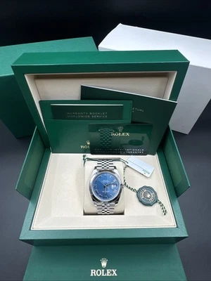 Rolex Datejust 41 126300 2025 esfera romana azul acero inoxidable completo sin usar Foto 1 de 4