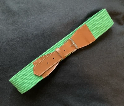 Cinturón tejido vintage Kelly tela verde y imitación cuero marrón, hebilla color plata Foto 1 de 4