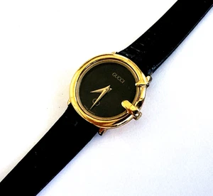 Gucci 978.002 Black Dial Gold Plated Quartz Swiss Ladies Wrist Watch Works - Picture 1 of 16
