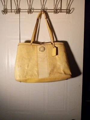 YELLOW COACH SIGNATURE MID FRAME SHOULDER TRAVEL HOBO TOTE HANDBAG LTHER - Image 1 of 4