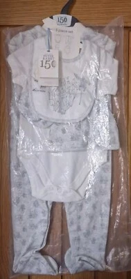 Mothercare Peter Rabbit 5 Piece Baby Outfit Set 6-9 Months  - Изображение 1 из 4