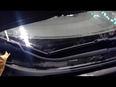 HR-V 2016-2022 Left Wiper Arm               1702432 - Image 1 of 4