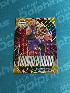 2023 Panini Mosaic Thunder Road LeBron James #9 Reactive Yellow Mosaic Prizm /99 - Picture 1 of 2