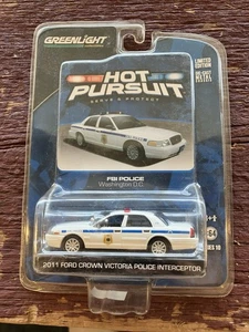 Greenlight Hot Pursuit FBI POLIZEI Washington 2011 Crown Victoria Interceptor - Bild 1 von 3