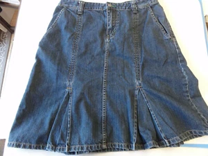 Eddie Bauer Denim Skirt About Knee Length Women's Sz 10, Pleat and Flare at Hem - Picture 1 of 9