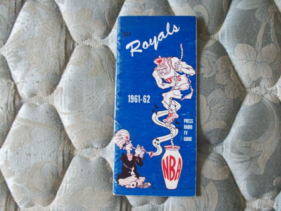 1961-62 Cincinnati Royals Media Guide Anuario Oscar Robertson ¡Triple-doble! AD Foto 1 de 1
