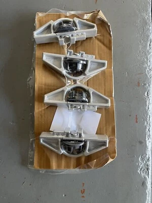 (4) Nuevo Toyota Tundra Nuevo OEM Tacos de amarre Rieles de cama PT278-0C01B NOS Foto 1 de 2